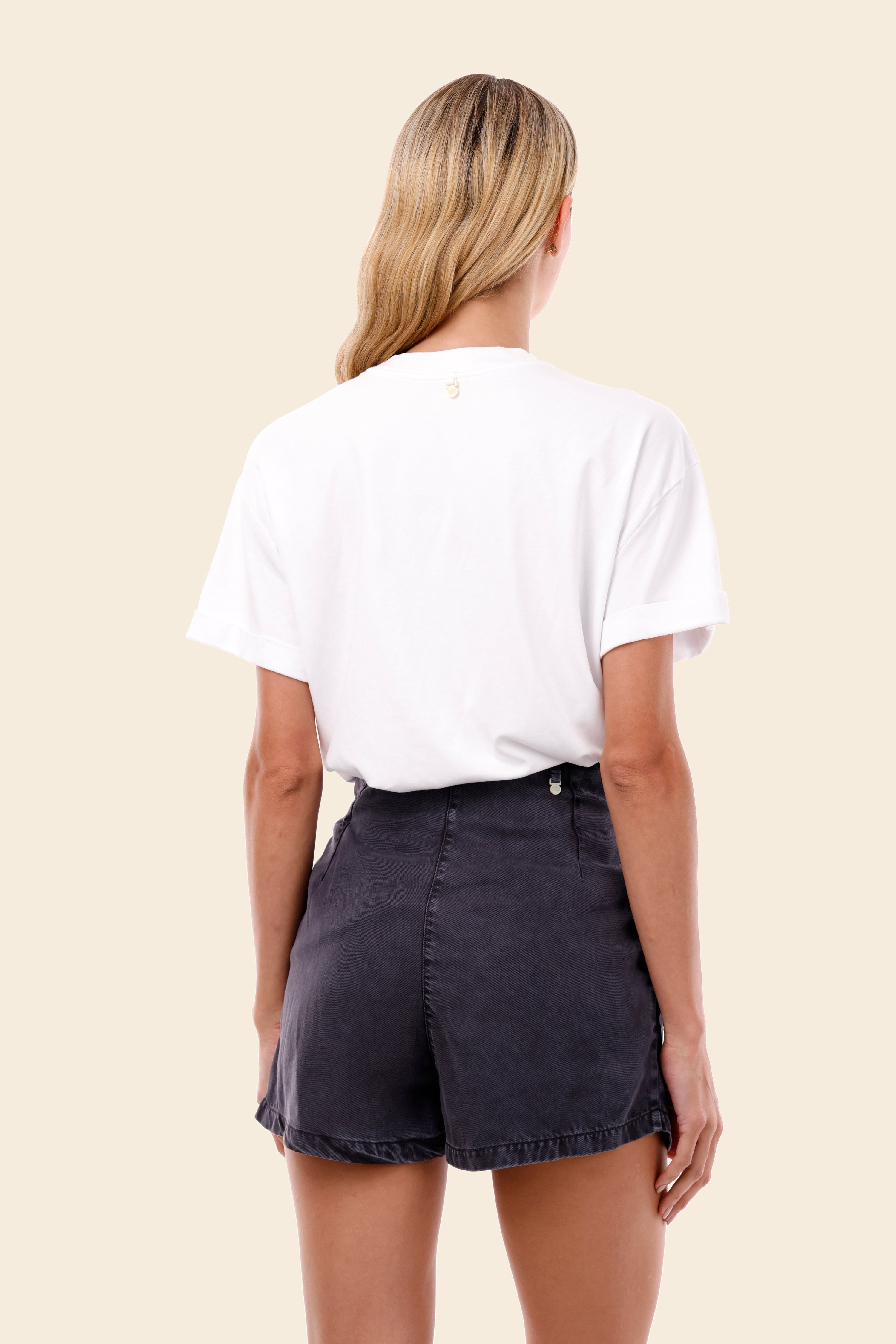 Black Estelar Short